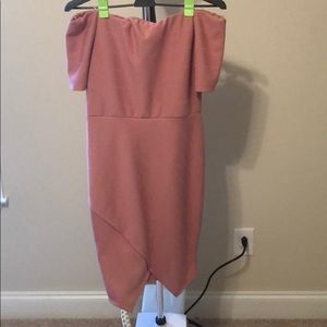 Fashionable Pink Bodycon Off shoulder Dress!
